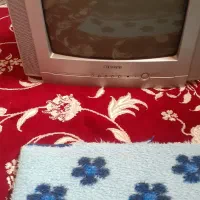 تلویزیون ۱۴رنگی سالم وضبط ۷۰۰هزار