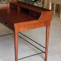 میز مطالعه رومئو