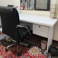 میز تحریر و صندلی اداری