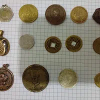 تعدادی سکه ومدال قدیمی