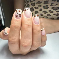 خدمات تخصصی ناخن