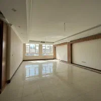 ۱۸۰متر*۱۰ساله*روبه آفتاب*لابی