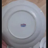 چینی گل قرمز