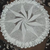 دو عدد رو میزی قدیمی قلاب باف نوستالژی