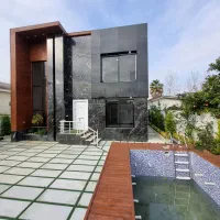 ویلای مدرن استخردار۳۳۲مترمعاوضه ماشین