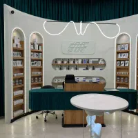 کنافکاری ونقاشی ساختمان ایام تعطیل