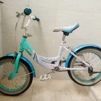 دو عدد دوچرخه با هم 2 تومن لاستیک ها سالم