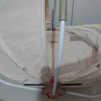 گهواره کنار مادر حد نوخیلی کم استفاده شده