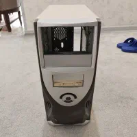 پوسته کیس سفید قدیمی تمیز