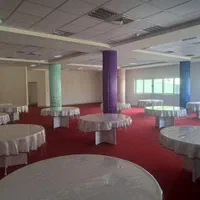 اجاره سالن همایش ۵۰۰ نفره|اجارهٔ کوتاهمدت دفتر کار و فضای آموزشی|تهران, زعفرانیه|دیوار