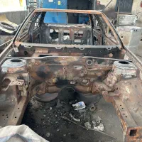 بدنه ۴۰۵نیمه سوخته بدرد قطعات یا صافکار