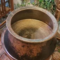 دیگ مسی قدیمی