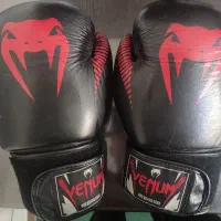 ست دستکش و کلاه ونوم چرم