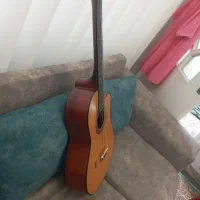 فروش گیتار کلاسیک|گیتار، بیس، امپلیفایر|امیرکلا, |دیوار