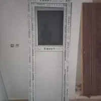 درب سرویس بهداشتی پی وی سی