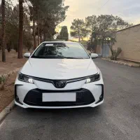 تویوتا کرولا