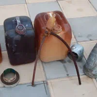 گالن بیست لیتری و کاهک و زانو|ابزارآلات|نیشابور, شهید بهشتی|دیوار