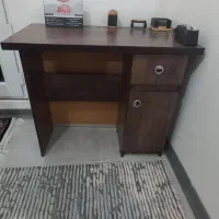 میز تحریر و اداری کاملا سالم