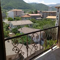 100-متری-با-چشم-انداز-زیبای-کوه-در-مرکز-بازار-رمک