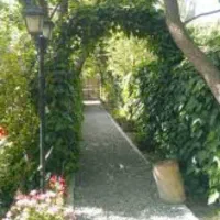 باغ-کلستان-در-مجتمع-دارای-نگهبانی-24-ساعته