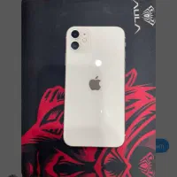 ایفون 11 درحد آکبند
