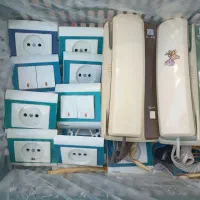 کلید پریز و گوشی کارکرده و سالم