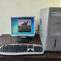 کامپیوتر ۳۰۰۰ با رم ۲ ddr2 هارد ۱۶۰ گرافیک ۲۵۶