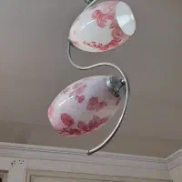 لوستر حوبابی ۲ شاخه در حد نو ۳۰۰تومن و پرده۸۰۰