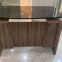 میز اداری و میز جلو صندلی