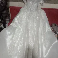 لباس عروس|لباس|داراب, |دیوار