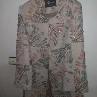 مانتومجلسی شیک و۲عددسارافون قابل معاوضه