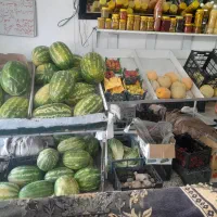 تعدادی قفسه جای میوه جنس آهن