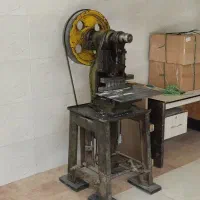 دستگاه پرس ضربه ای ۵ تن