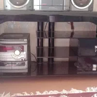 میز تلویزیون شیشه ای