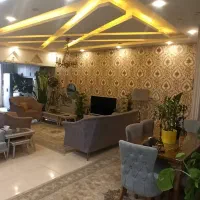 فروش آپارتمان/۱۰۲متری/فول بازسازی/بر اصلی/آزادگان|فروش آپارتمان|لاهیجان, شیشه گران|دیوار