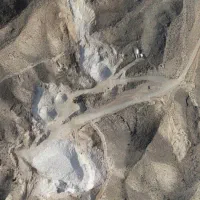 فروش بهترین معدن فلدسپات سدیک سفید پخت|فروش دفتر صنعتی، کشاورزی، تجاری|کاشان, مشکات|دیوار