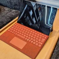 microsoft surface pro8 +key