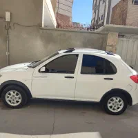 سواری کوئیک سفید