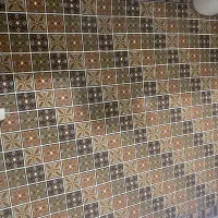 گلیم و میز و صندلی