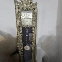 ویترین و ساعت