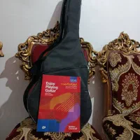 گیتار یاماها،کتاب آموزشی آکسفورد،و کیف نگهدارنده،