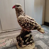 مجسمه عقاب