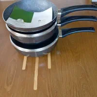 یک سرویس ماهیتابه ۳تایی مارک عروس