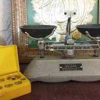 ترازو زرگری قدیمی نو نو|کلکسیون اشیاء عتیقه|شریفآباد, |دیوار