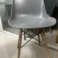 میز‌‌چهار‌نفره