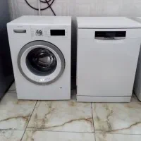 فروشگاه خریدار. خریدو فروشنده ماشین لباسشویی