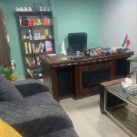 کارگر ساده اشنا به اچار