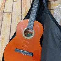 گیتار یاماها c70