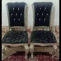 دو عدد صندلی چوبی