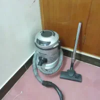جاروبرقی در حد نو بفروش میرسد